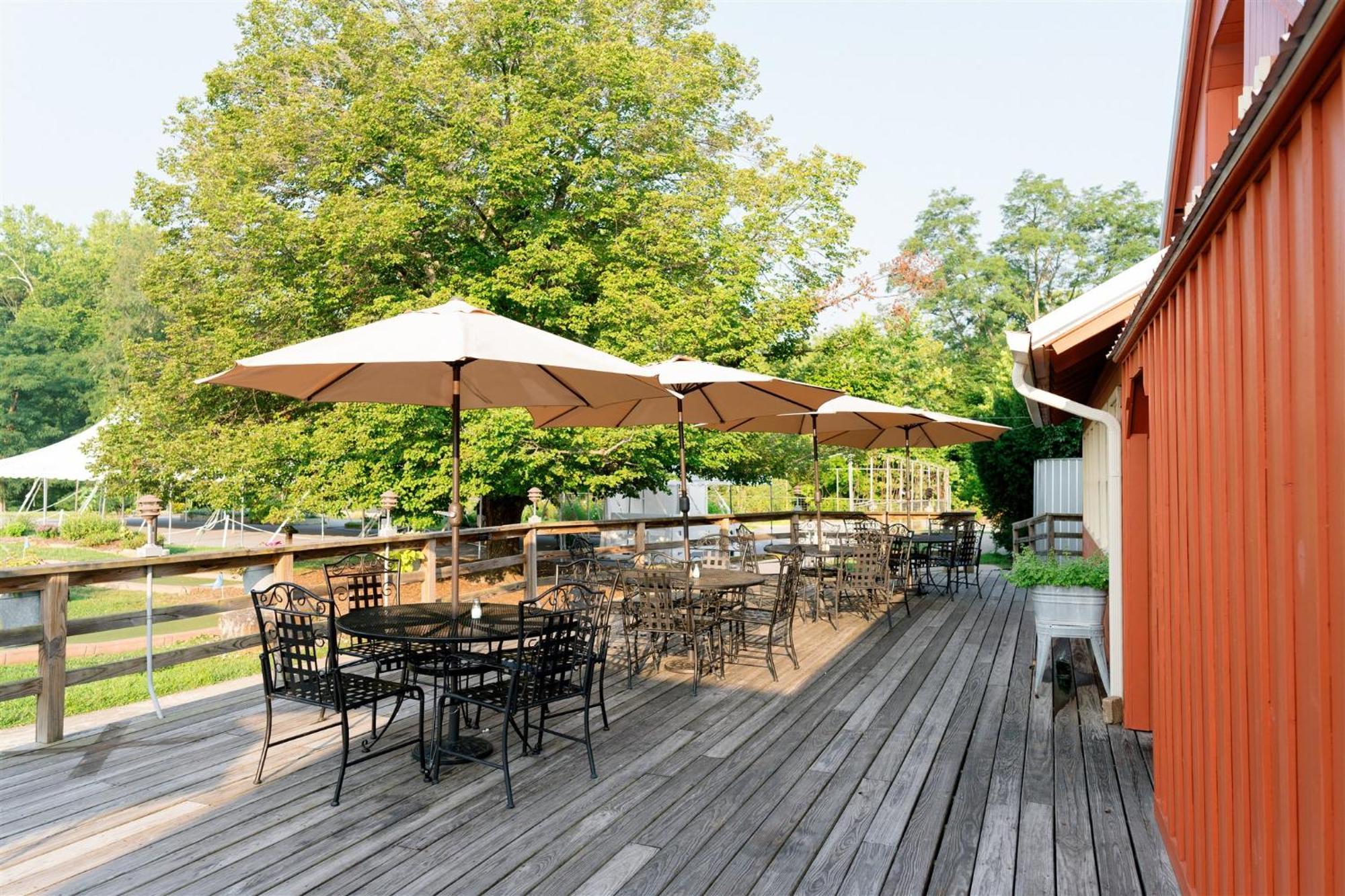 Brown County Inn Nashville Exterior photo
