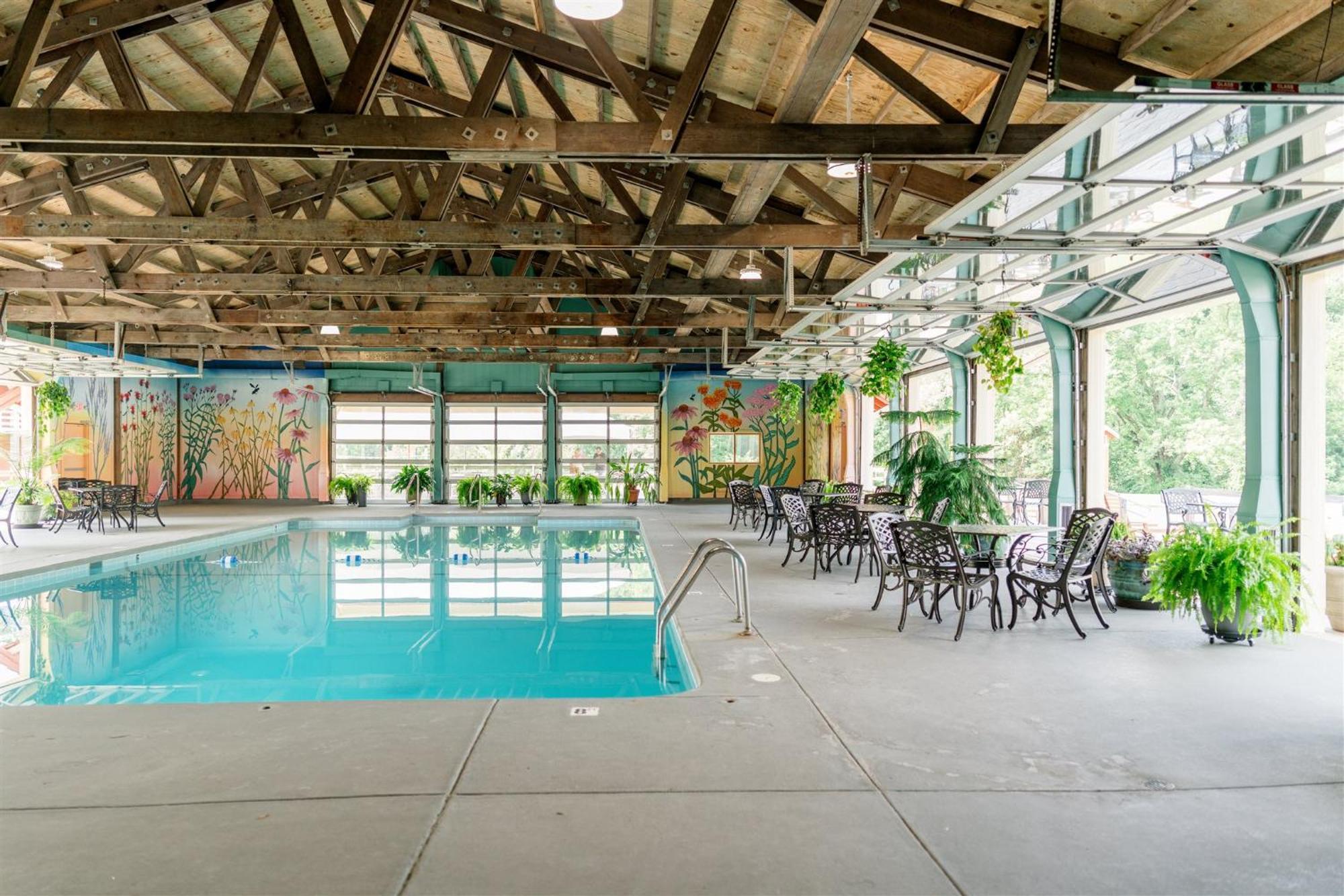 Brown County Inn Nashville Exterior photo