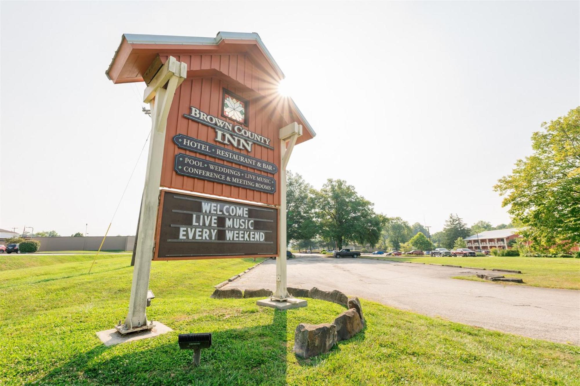Brown County Inn Nashville Exterior photo