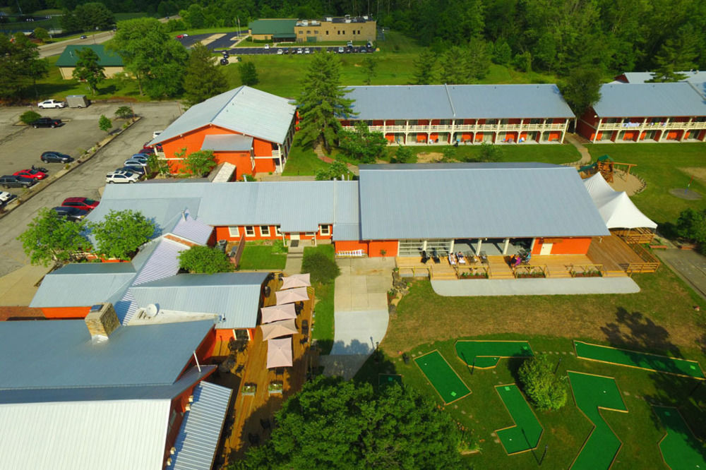 Brown County Inn Nashville Exterior photo