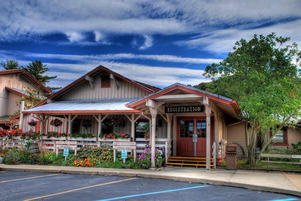 Brown County Inn Nashville Exterior photo